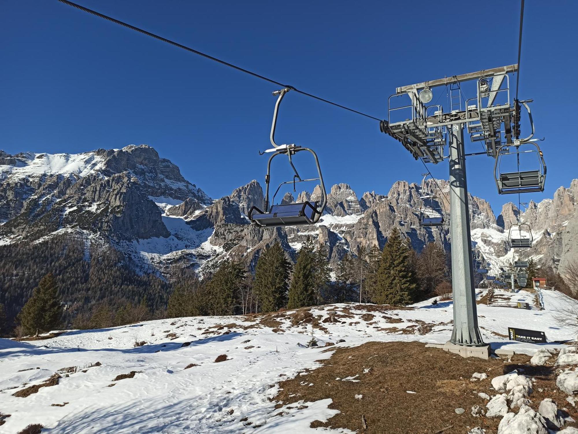 Hotel Zurigo Molveno Buitenkant foto