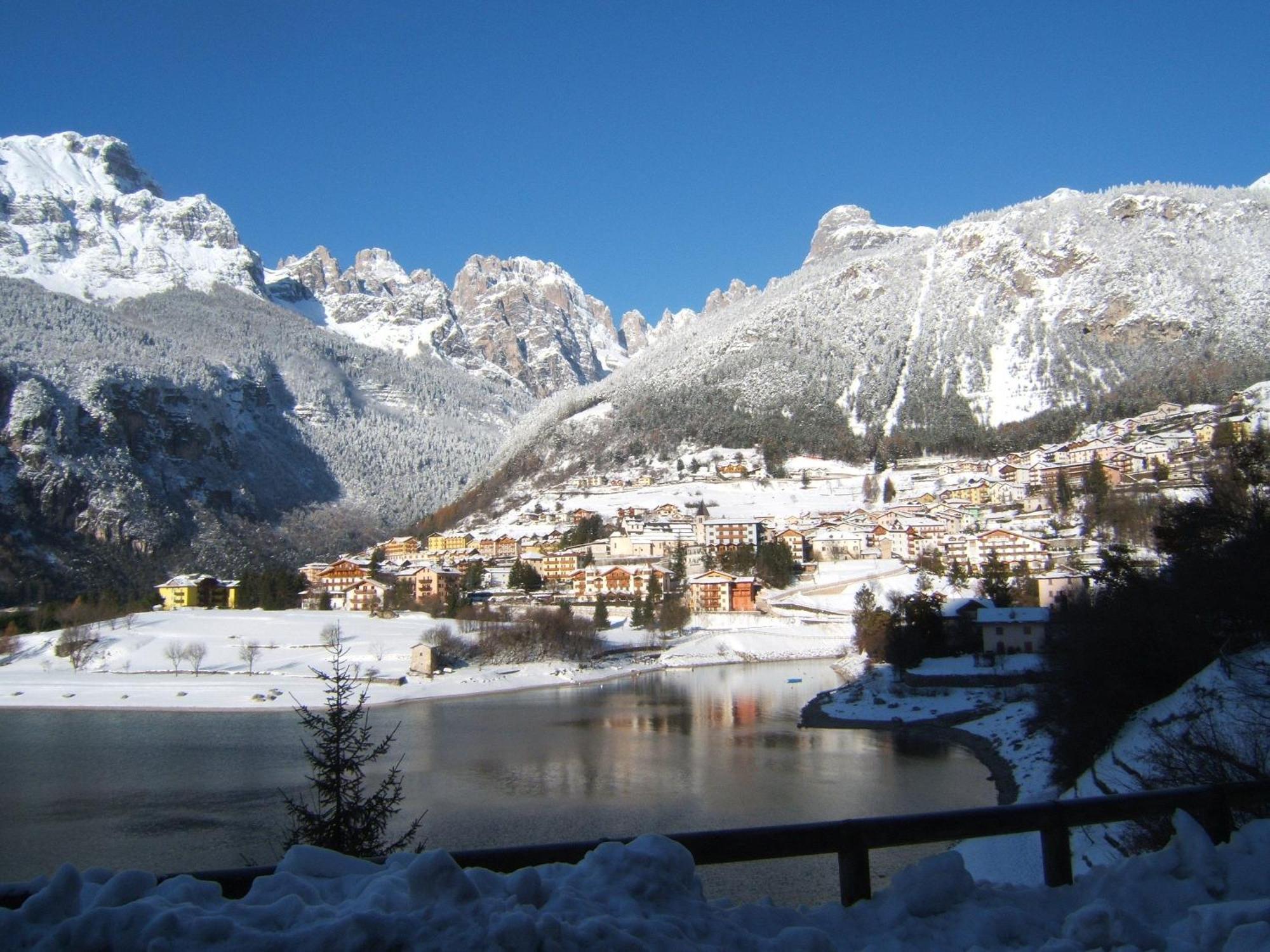 Hotel Zurigo Molveno Buitenkant foto